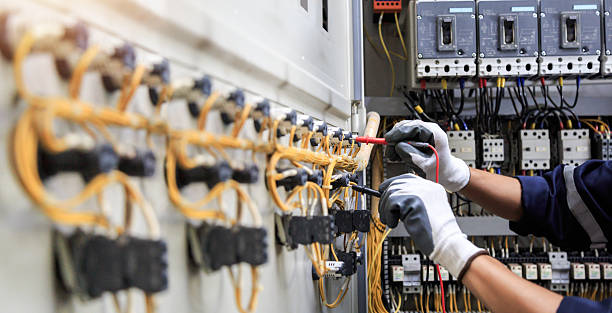 Professional Electrician technician working in Shelter Island Heights, NY
